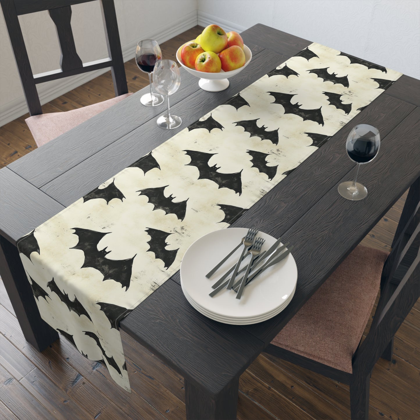 Table Runner, Bats